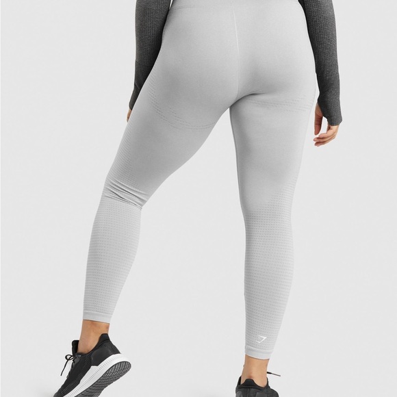 NWT Gymshark Women's Light Gray Leggings - Picture 5 of 9